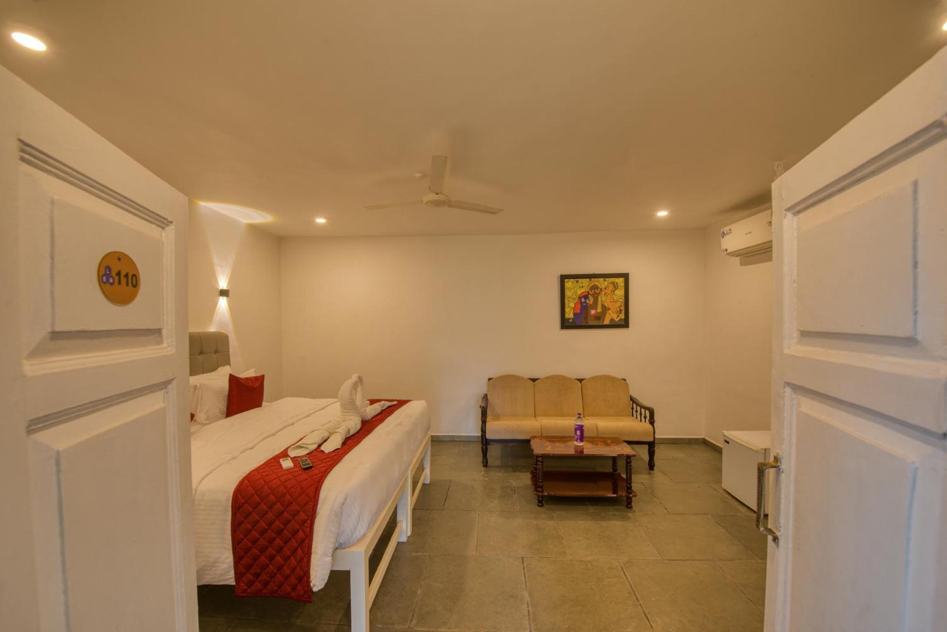 Le Epic Resort Virāmpattinam Esterno foto
