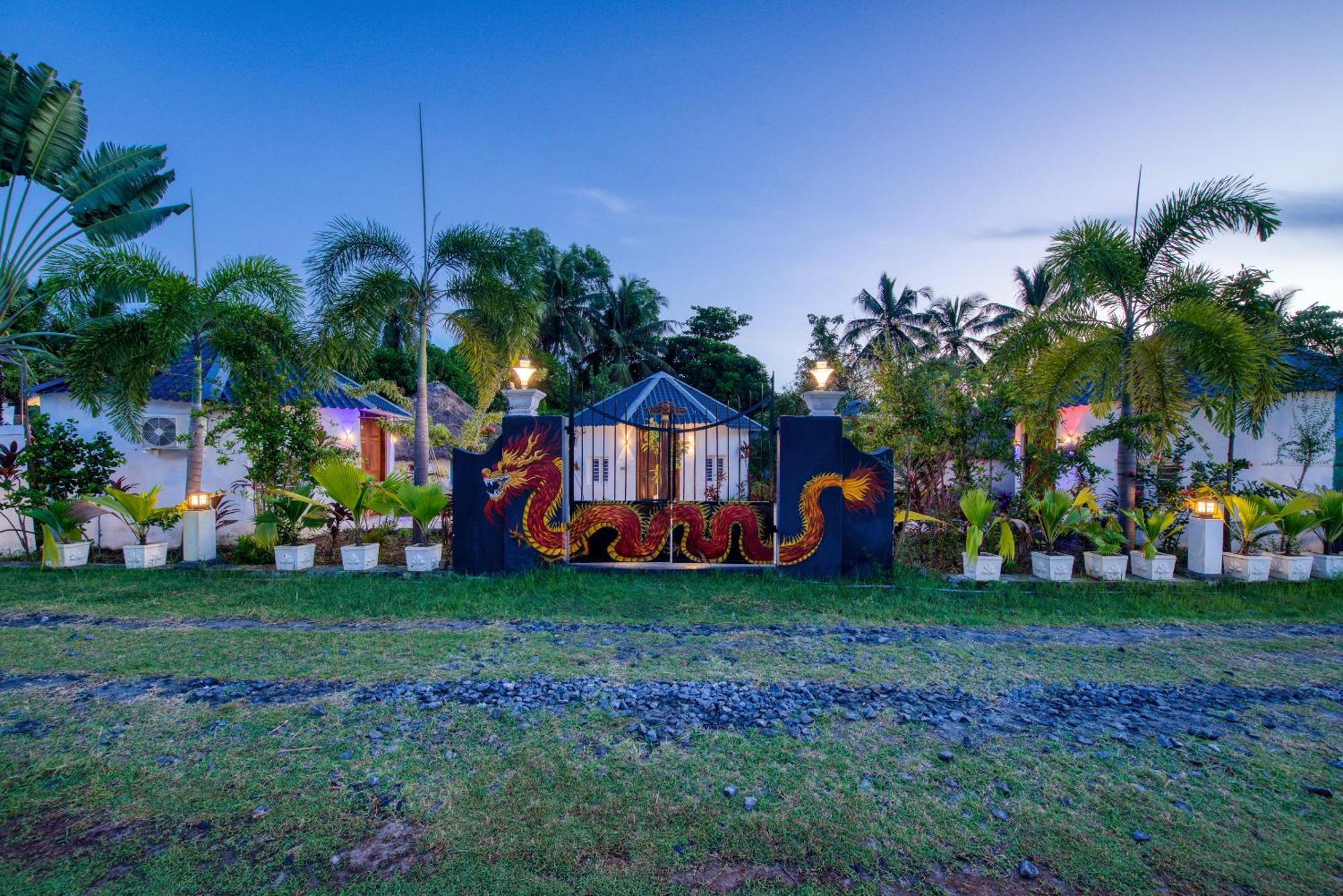 Le Epic Resort Virāmpattinam Esterno foto