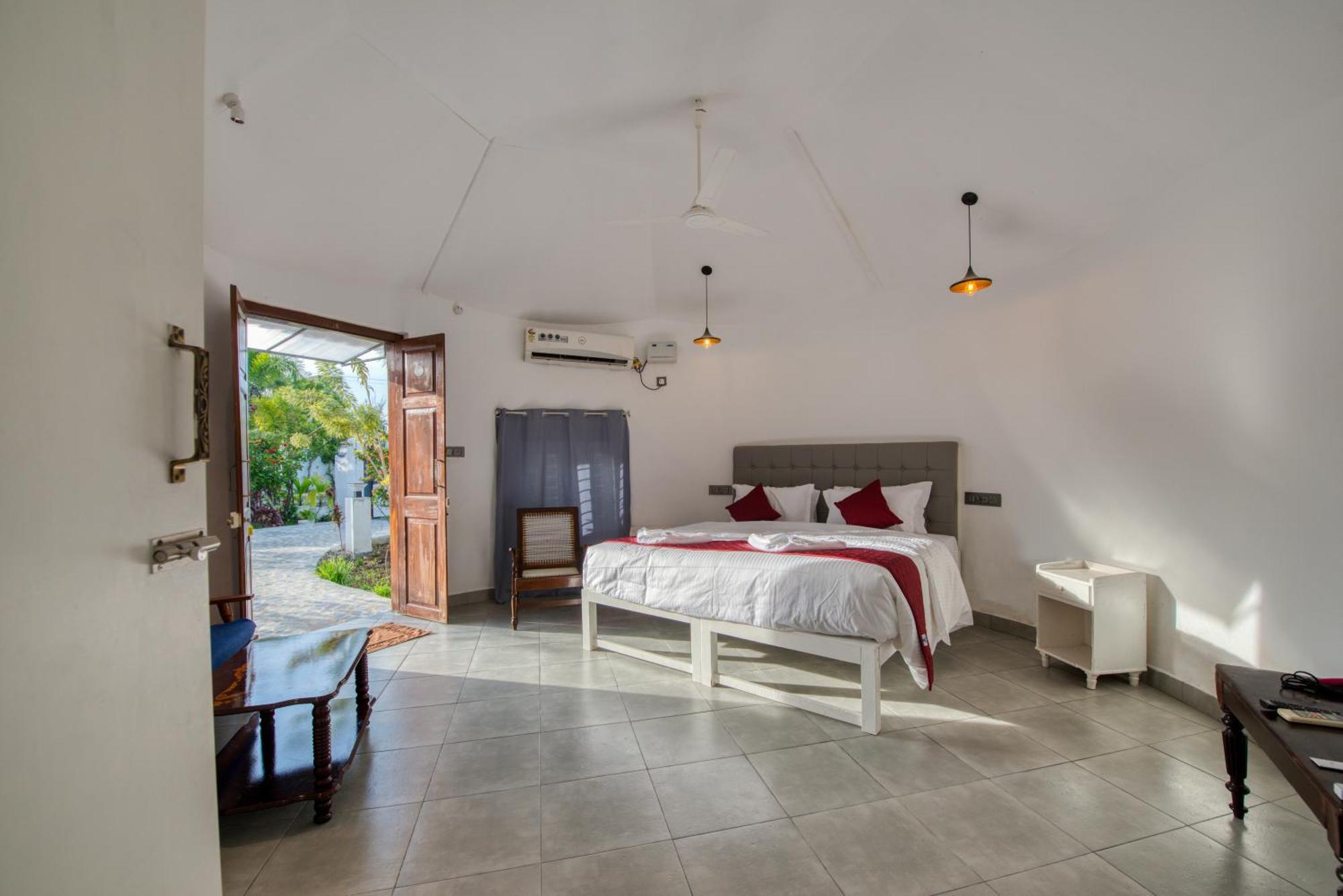Le Epic Resort Virāmpattinam Esterno foto
