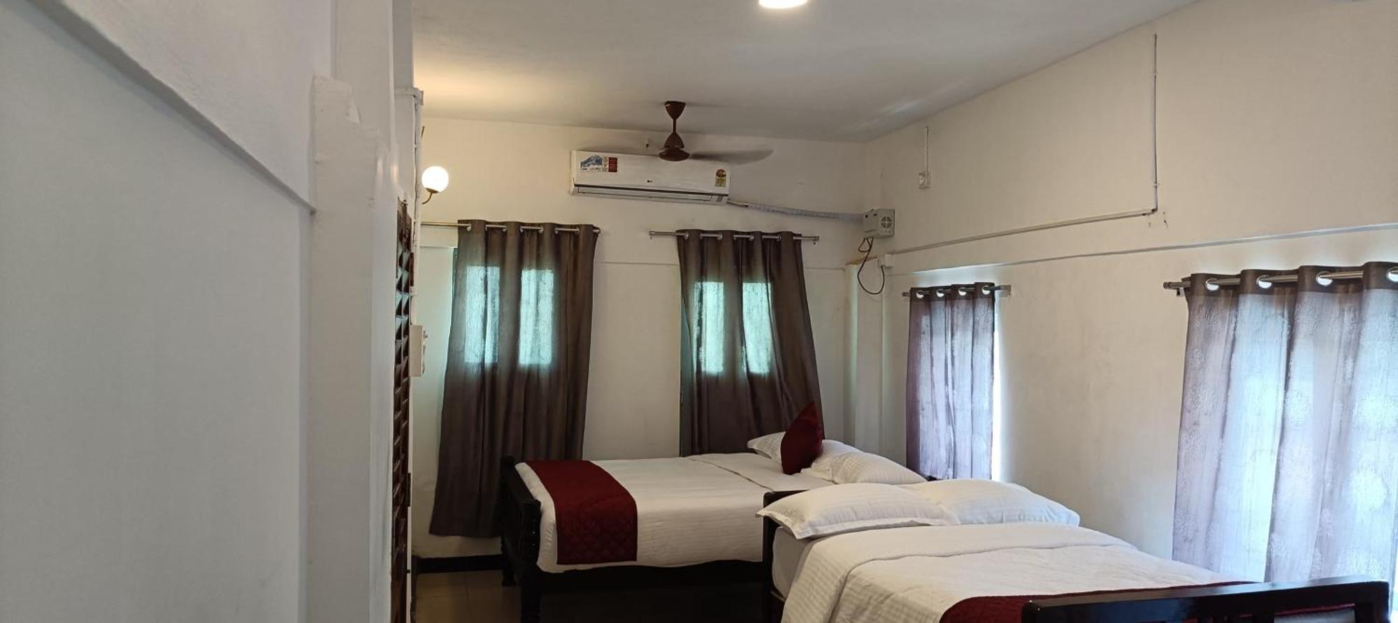 Le Epic Resort Virāmpattinam Esterno foto