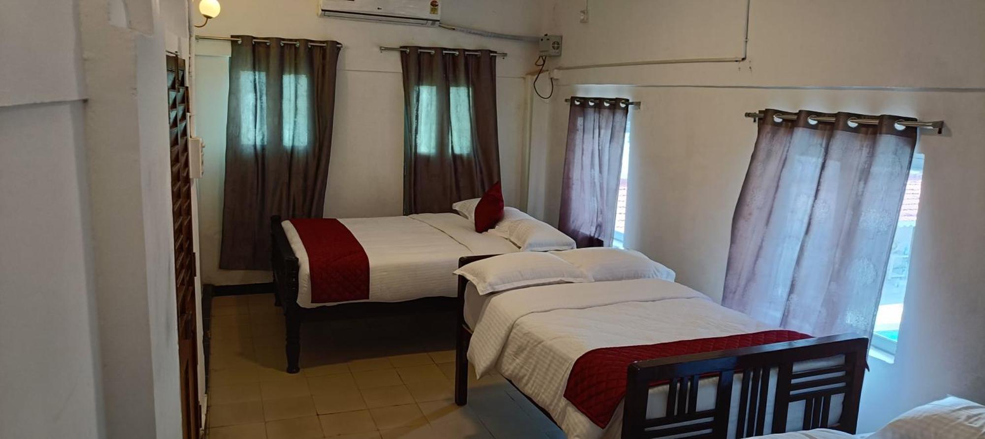 Le Epic Resort Virāmpattinam Esterno foto